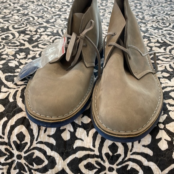 NWOT Mens Clarks Bushacre 2 Chukka Boots, Size 13 - Picture 8 of 10